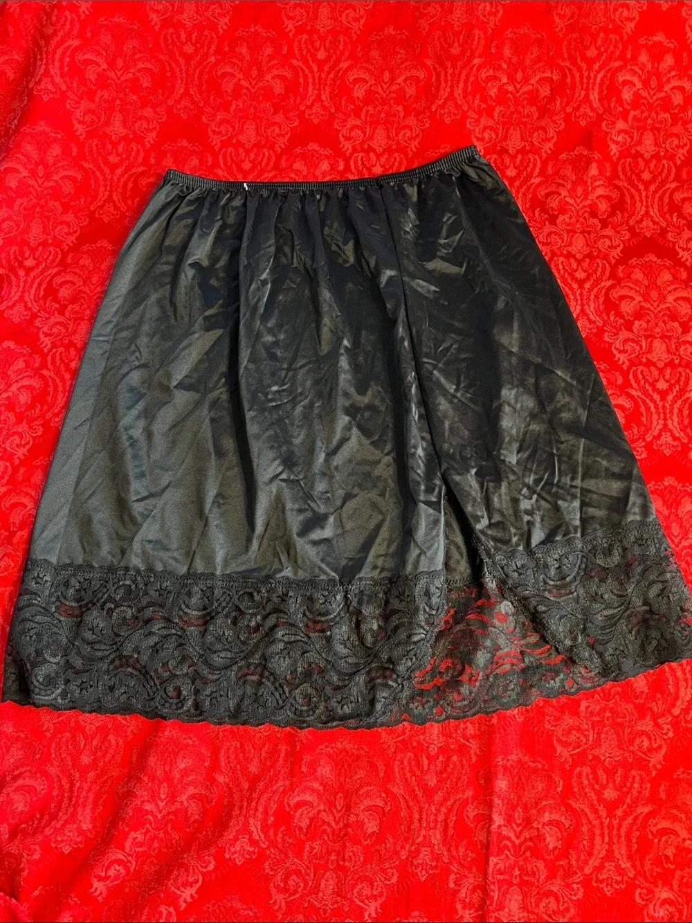 Vanity Fair Black Half Slip Women's XL Lace Hem Nylon Made in USA Style 11-752 - Picture 1 of 7